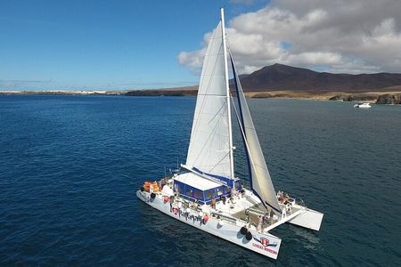 Catamaran Experience to Papagayo's Beaches with lunch and drinks