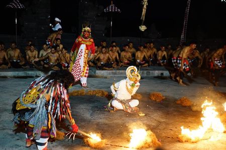 Uluwatu Sunset Kecak Dance & Jimbaran Seafood Dinner in Bali