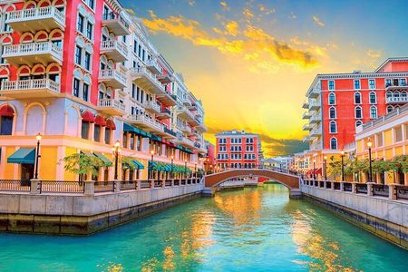 Doha: Pearl Island Food Tour – 7 Tastings, AC Vehicle