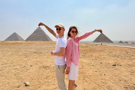 Giza Pyramids In 4 Hours with professional photography