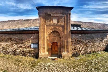 Best of Cappadocia : 2 Days Guided Tour & Hot Air Balloon Ride