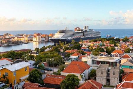 Colors & Flavors: City, Culture & Authentic Blue Curaçao Tasting