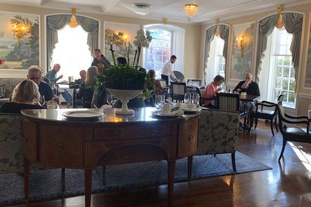 Private Colonial Williamsburg Breakfast - Exploring Before and After Restoration