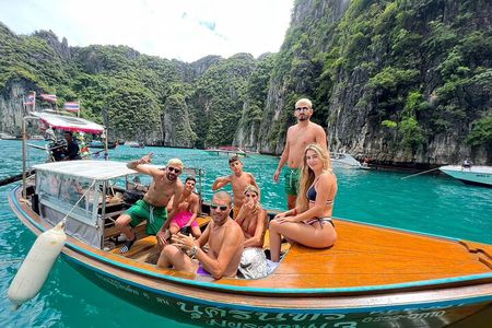 Phi Phi, Maya Bay, Khai Island & Seaview Lunch PREMIUM TRIP