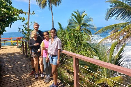 Tropical Hike in the Gandoca-Manzanillo wild life Refuge