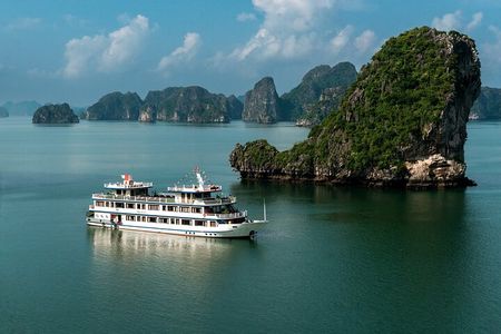 Swan Cruises Ha Long & Bai Tu Long Bay 2D1N - Thien Canh Son Cave