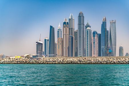 Modern Dubai Skyline Tour incl. 60-min Marina Boat Cruise
