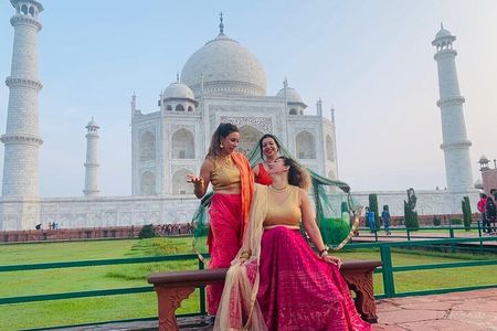 All Inclusive Same Day Taj Mahal and Agra Fort Tour from Delhi