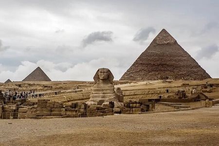 Full-Day Private Tour Giza Pyramids Saqqara and Memphis ( Included BBQ lunch )