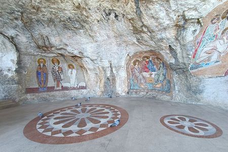 Ostrog Monastery tour