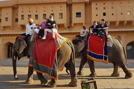 4 Days Golden Triangle Tour | 1N Delhi, 1N Agra, 1N Jaipur
