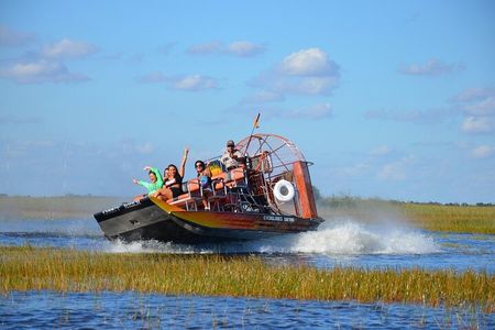Panoramic Open-Top City Tour and Sightseeing Cruise