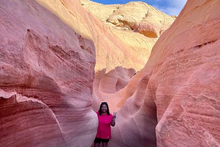 Valley of Fire and Seven Magic Mountains day tour
