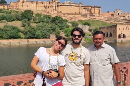 Golden Triangle Agra Jaipur with Namaste Private Driver India 