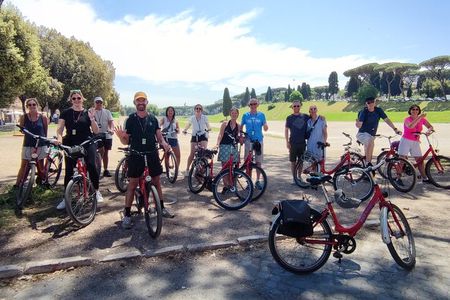 Highlights of Rome Bike Tour (Including Jubilee Sights)