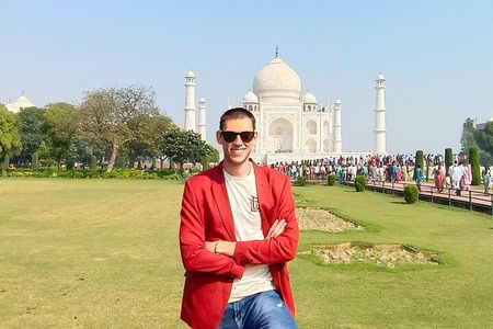 Taj Mahal Tour From Delhi By Car