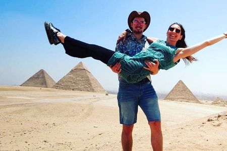 Giza Pyramids & GEM Museum 