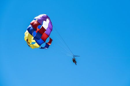 Parasailing in Dubai 