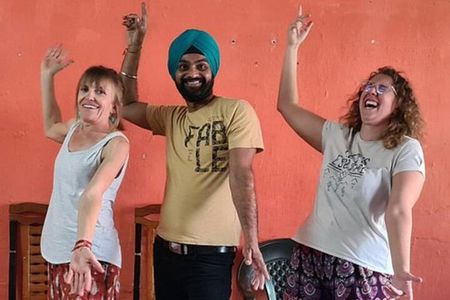 Bollywood Dance Class in Jaipur with Transportation