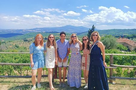 VIP Brunello Montalcino, Montepulciano & Val d'Orcia with Lunch 