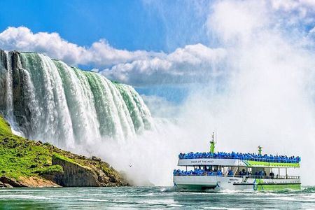 Guided Maid of the Mist and Cave of the Winds Tour