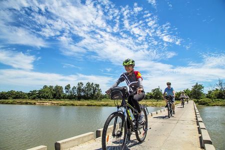 Hoi An Bicycle Tour: Rice Fields, Village & Local Life Experience