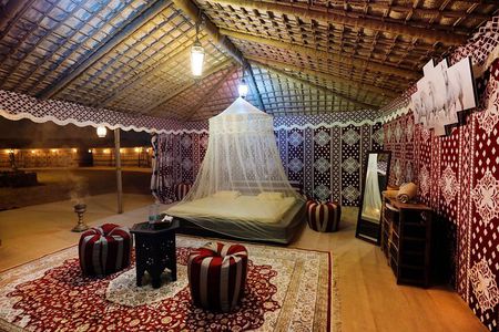 Dubai Overnight Desert Safari, BBQ & Stargazing at Al Khayma Camp