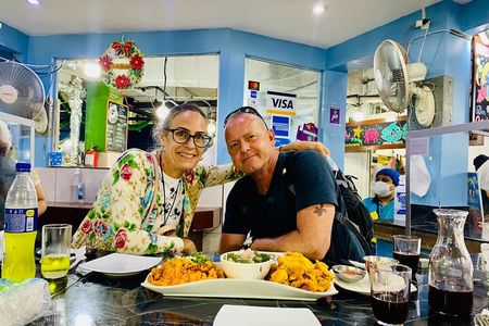 Peruvian Flavor Tasting Tour Through Local Markets and Barranco