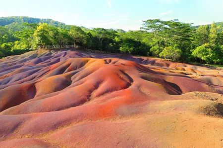 South of Mauritius :Full day package including Chamarel Coloured earth & lunch