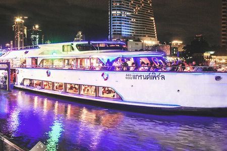 Grand Pearl: Luxury Dinner Cruise with Live Entertainment