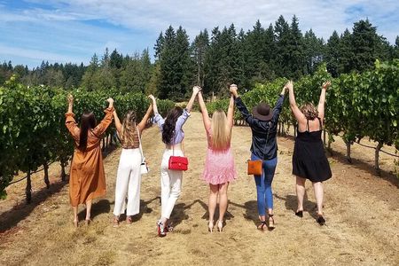 Half-Day Victoria to Cowichan Valley Wine Tour with Tastings