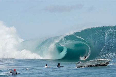 Tahiti: Full Day Tour with Taxi Boat (Teahupoo)