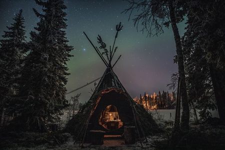 Arctic lake Aurora Hunt, in a cozy Lappish Tipi
