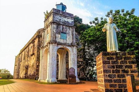 From Singapore: Private Malacca day tour (via drive-thru border)