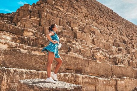 Explore Cairo Full Day Guided Bus Tour from Hurghada