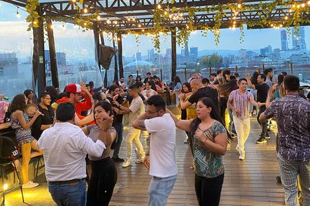 Private Tour CDMX | Prepare Your Own Tequila, Eat Tacos & Take a Dance Class