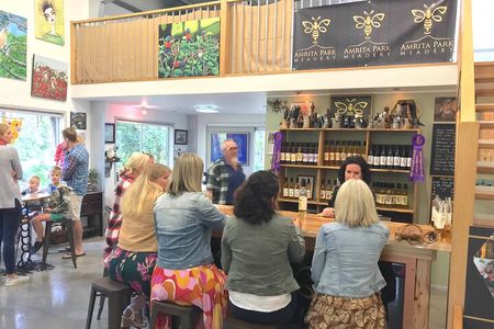 Noosa Hinterland Tour with Lunch, Wine & Cheese Tasting & more