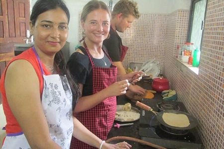 Agra Cooking Experience and Exotic Dining with Free Pick up DROP