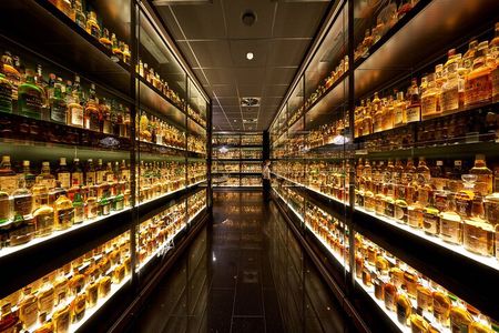 The Scotch Whisky Experience Guided Whisky Tour - An Introduction to Whisky