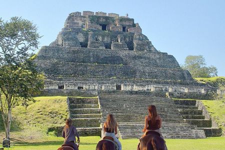 Xunantunich Mayan Ruins CACAO FARM AND TRADITIONAL CHOCOLATE MAKING Tour 