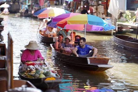 Floating Market and Ayutthaya Guided Day Tour from Bangkok