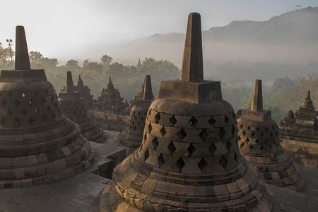 Yogyakarta Private Day Tour: Borobudur & Prambanan Temple