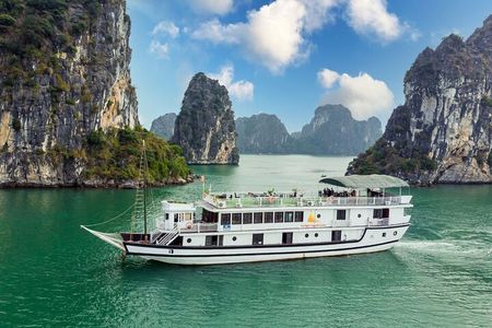 Halong Bay 2 Days 1 Night Traditional Boat 