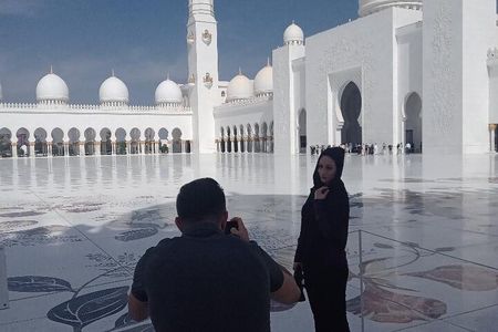 From Abu Dhabi hotels Private Abu-Dhabi 8 Hours with Car and Driver