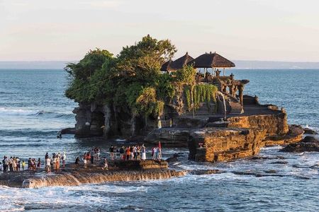 Tanah Lot Temple Tour with Ubud Highlights