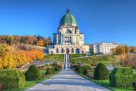 Full Day Montreal Guided City Tour with Cruise from Ottawa