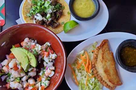Graffiti and Gourmet: Las Vegas Arts District Foodie Walk