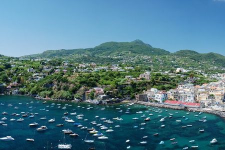 The Best of Ischia: Boat Tour Around the Island with Lunch