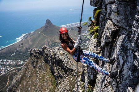 1-Hour Experience Table Mountain Abseiling