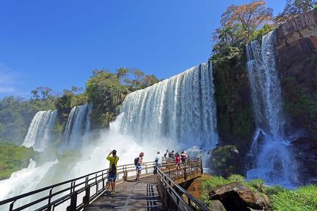 Tour Iguassu Falls Argentina side 